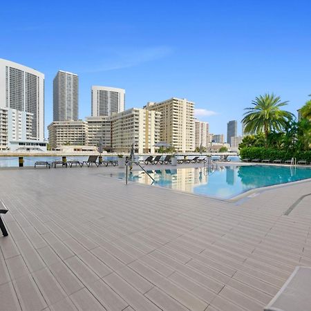 Hallandale Sky Water View Hallandale Beach Esterno foto
